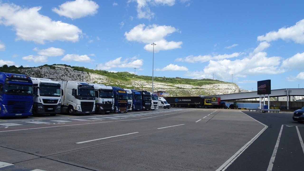 Inside the customs software squeeze on mid-market importers